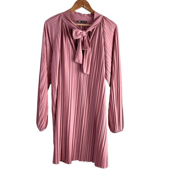 Zara Pleated Long Sleeve Tie-Neck Mini Dress in Dusty Rose Pink Bloggers Fave, M - Picture 2 of 16